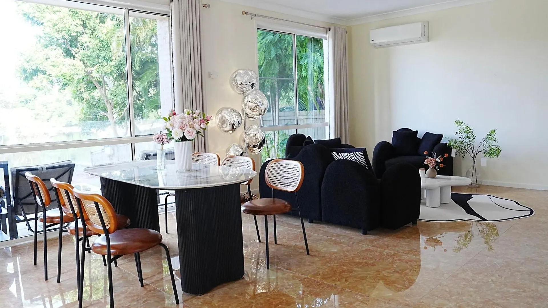 Holiday home Spacious Waterfront Retreat In Broadbeach Waters Gold Coast