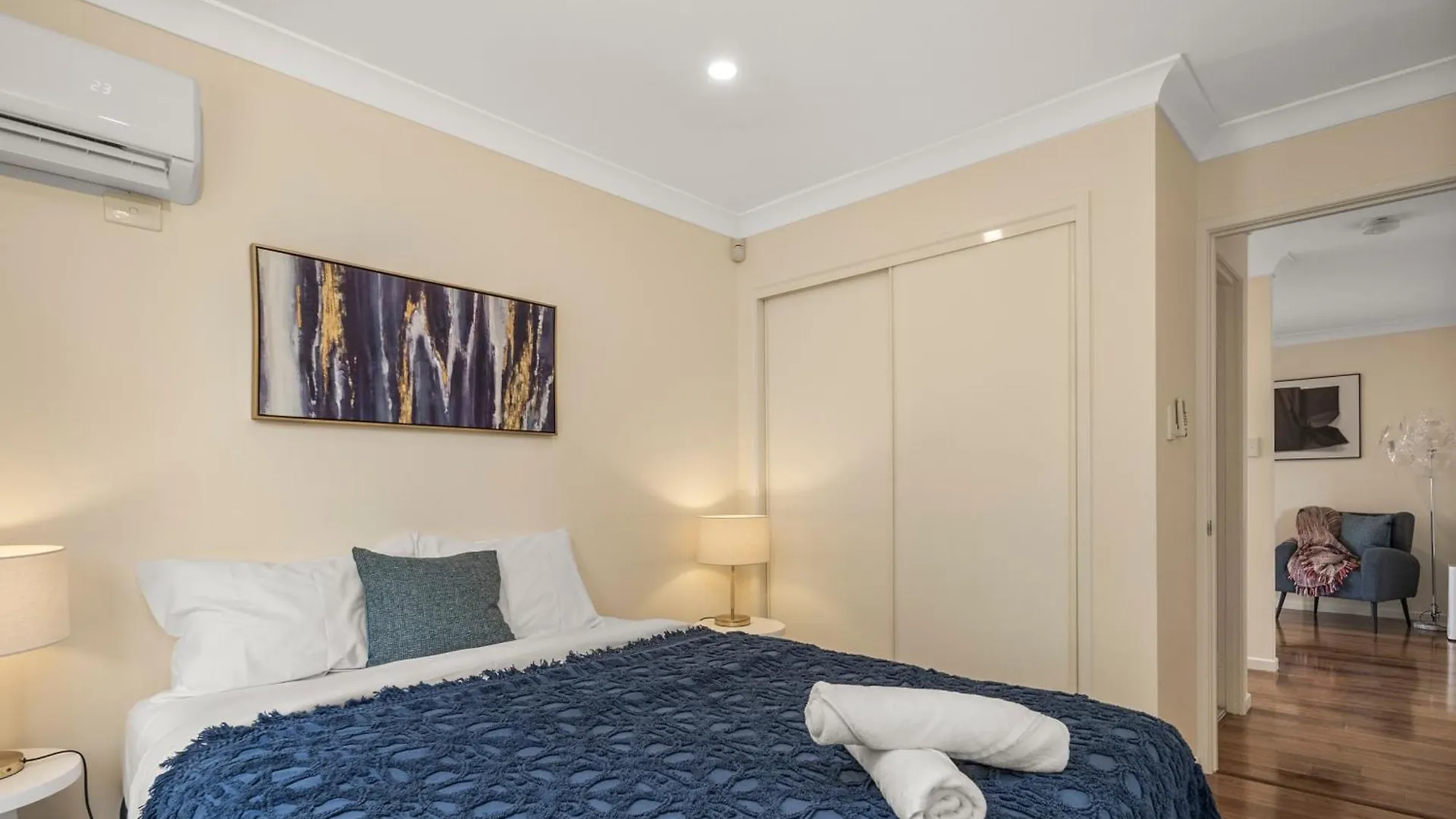 Spacious Waterfront Retreat In Broadbeach Waters Gold Coast Holiday home