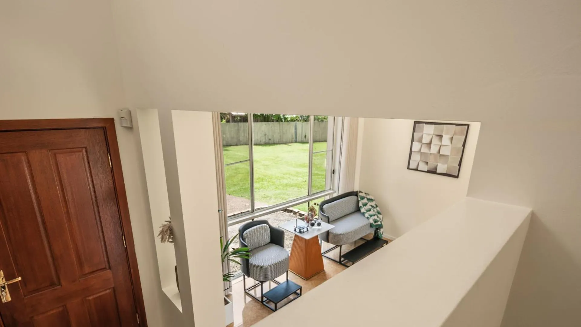 Spacious Waterfront Retreat In Broadbeach Waters Gold Coast 0*,